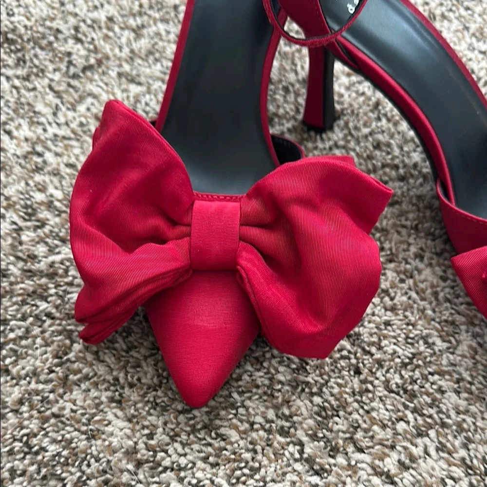 Brand NEW Grace Bow Pumps with Memory Foam - Picture 2 of 8